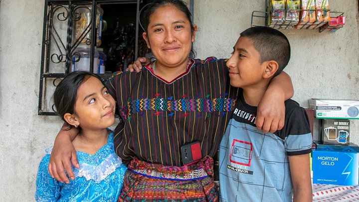 Changing The Way We Care helps families at risk of separation remain together in Guatemala by working with parents to start small businesses.